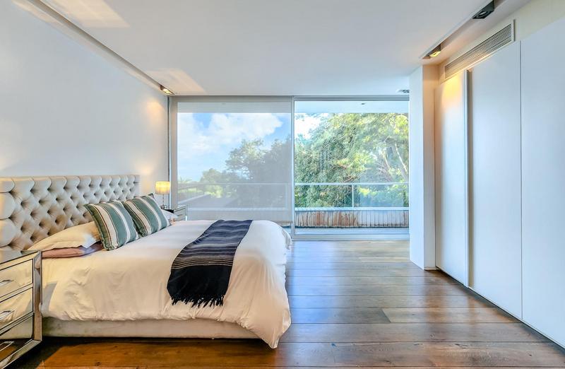 6 Bedroom Property for Sale in Camps Bay Western Cape